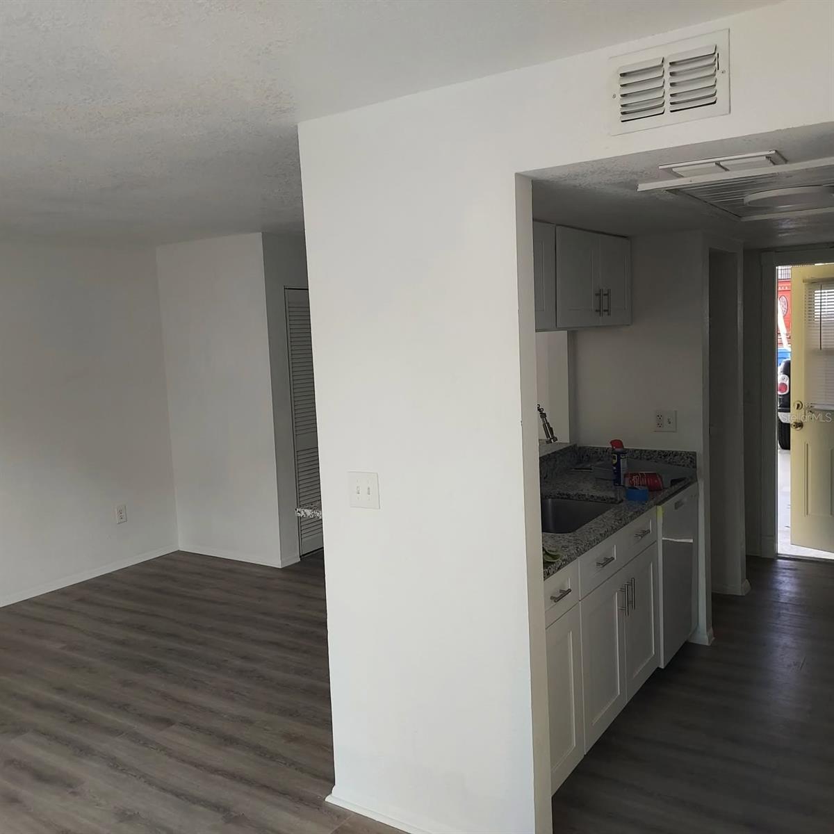 KELLY RIDGE SUB - Residential Lease