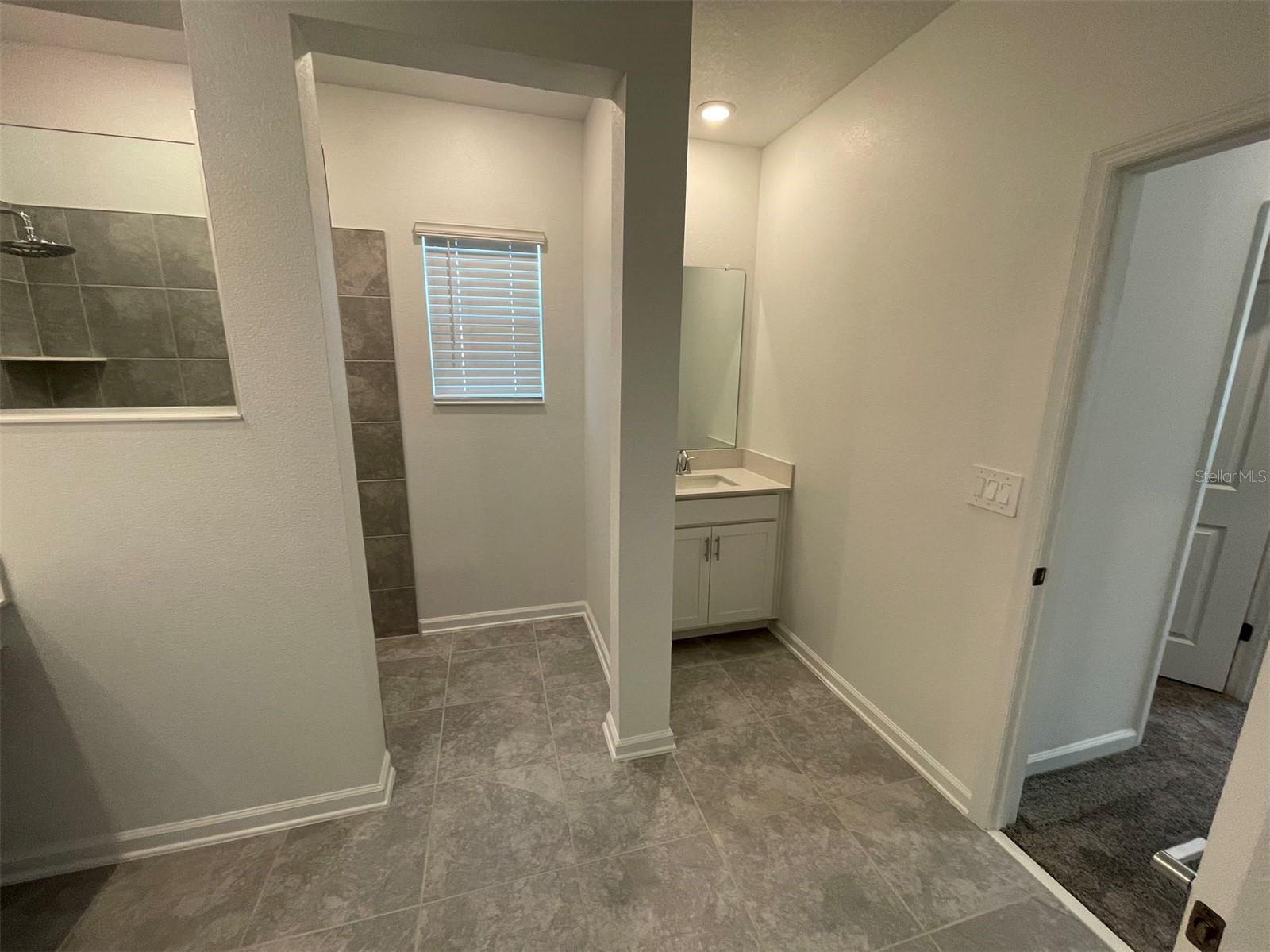 STOREY GROVE 50 - Residential Lease