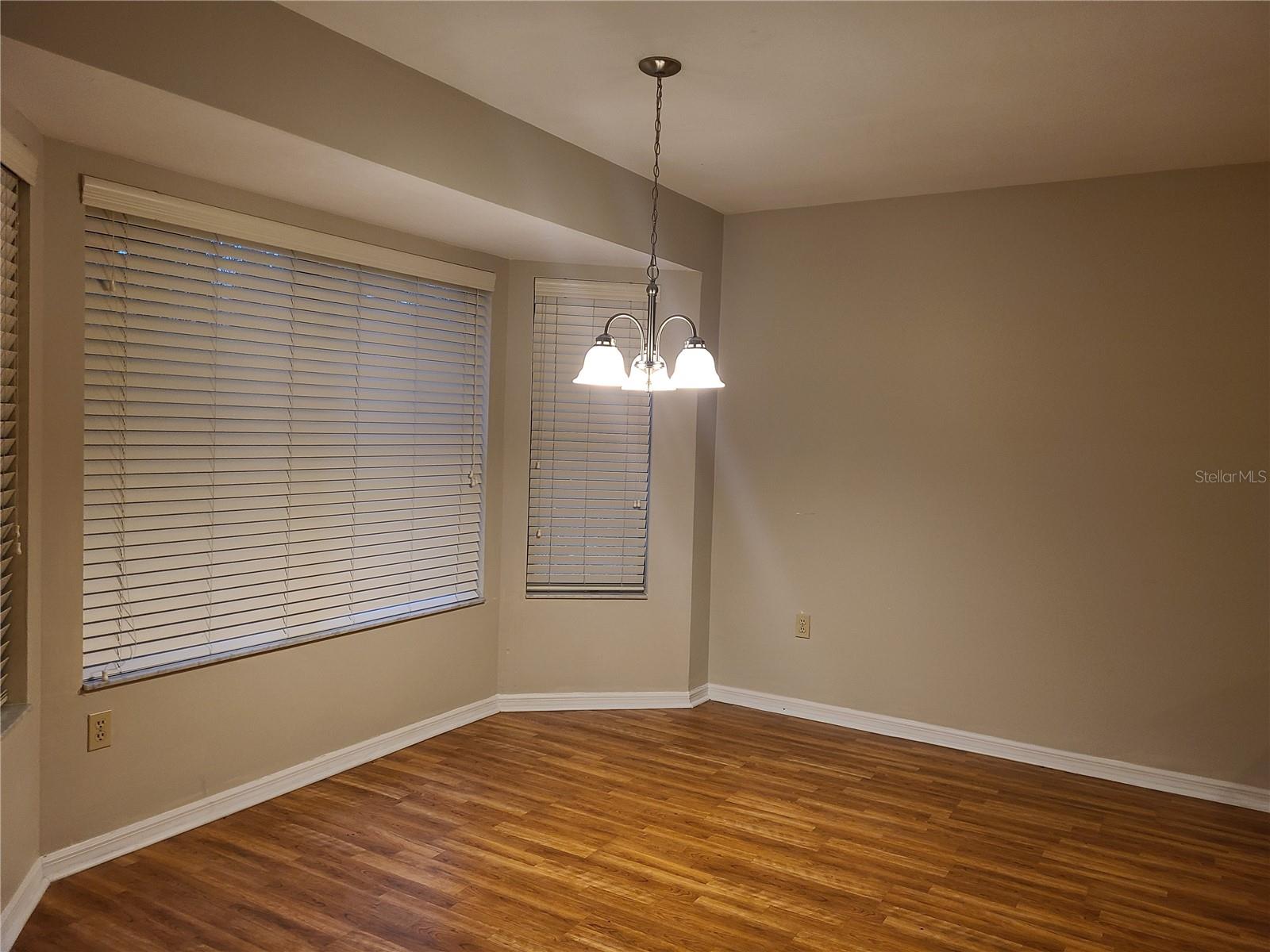 COUNTRY CLUB WEST - Residential Lease