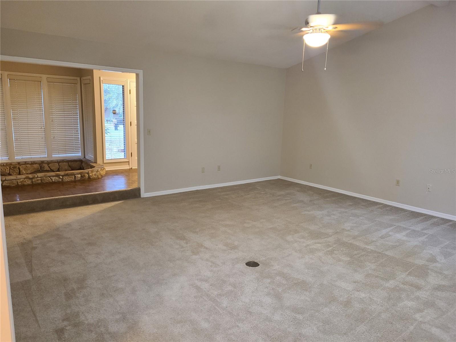 COUNTRY CLUB WEST - Residential Lease