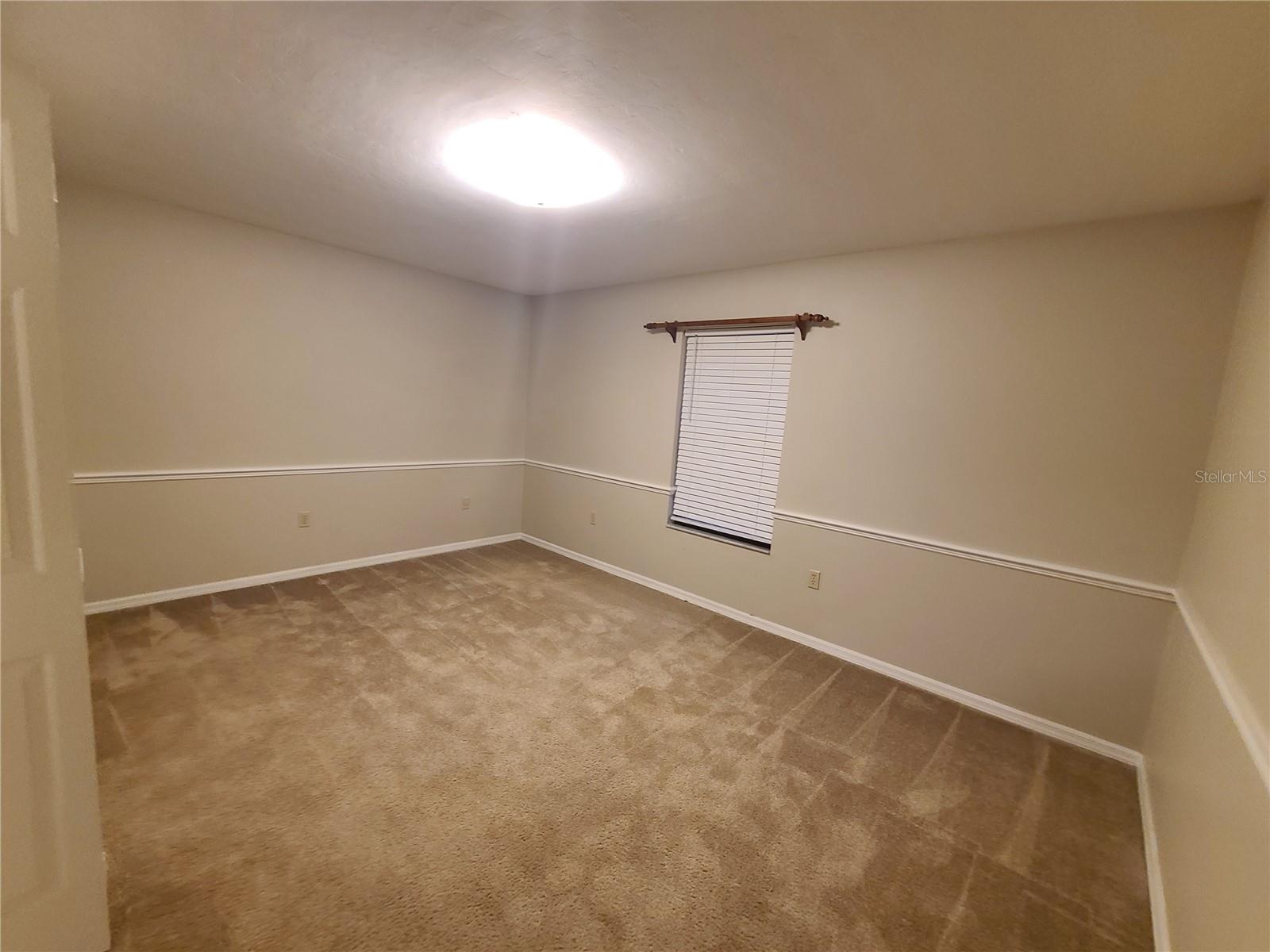 COUNTRY CLUB WEST - Residential Lease