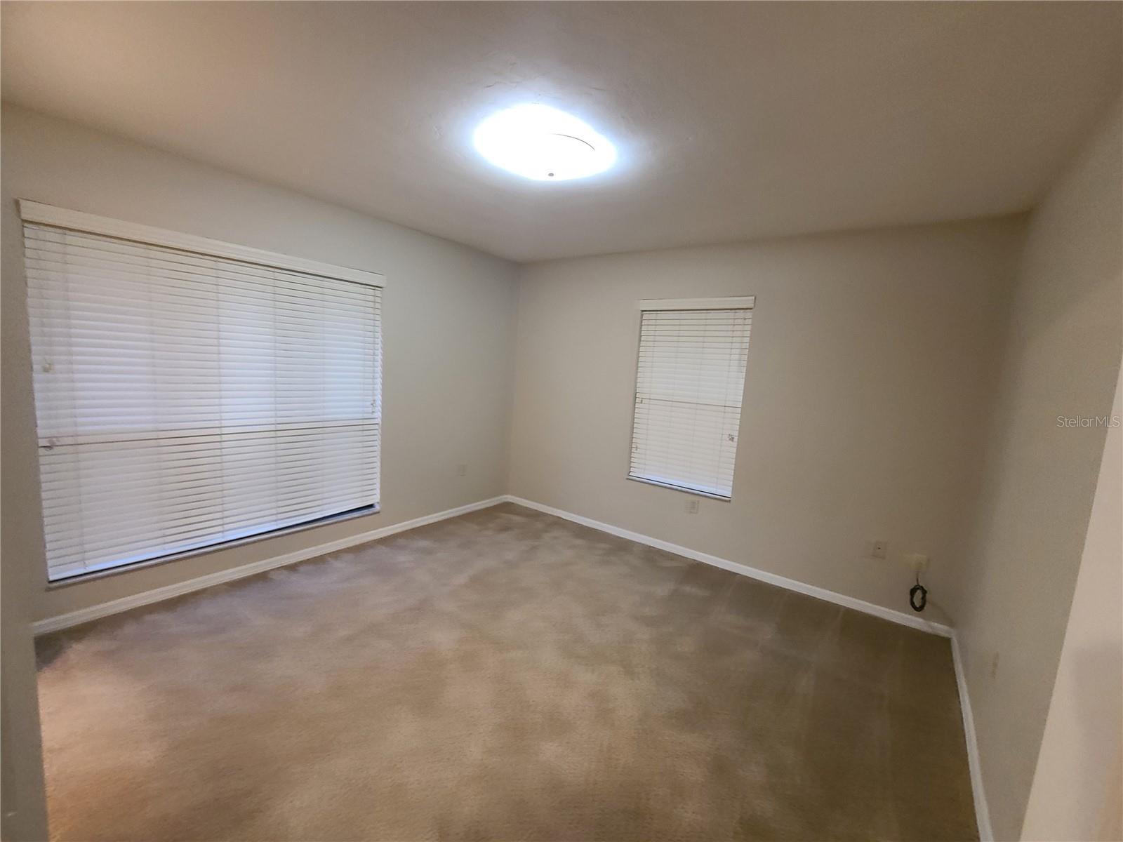 COUNTRY CLUB WEST - Residential Lease