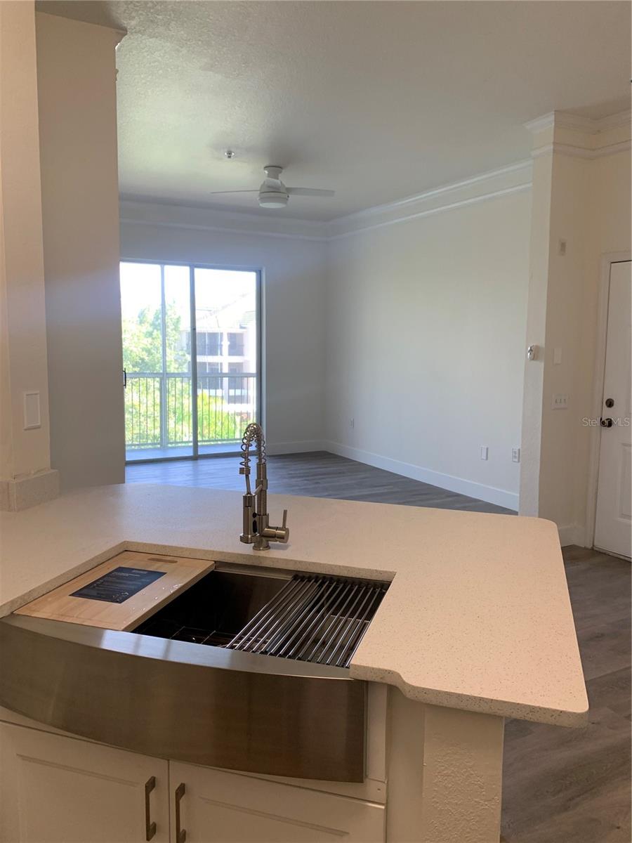5152 NORTHRIDGE ROAD 302
