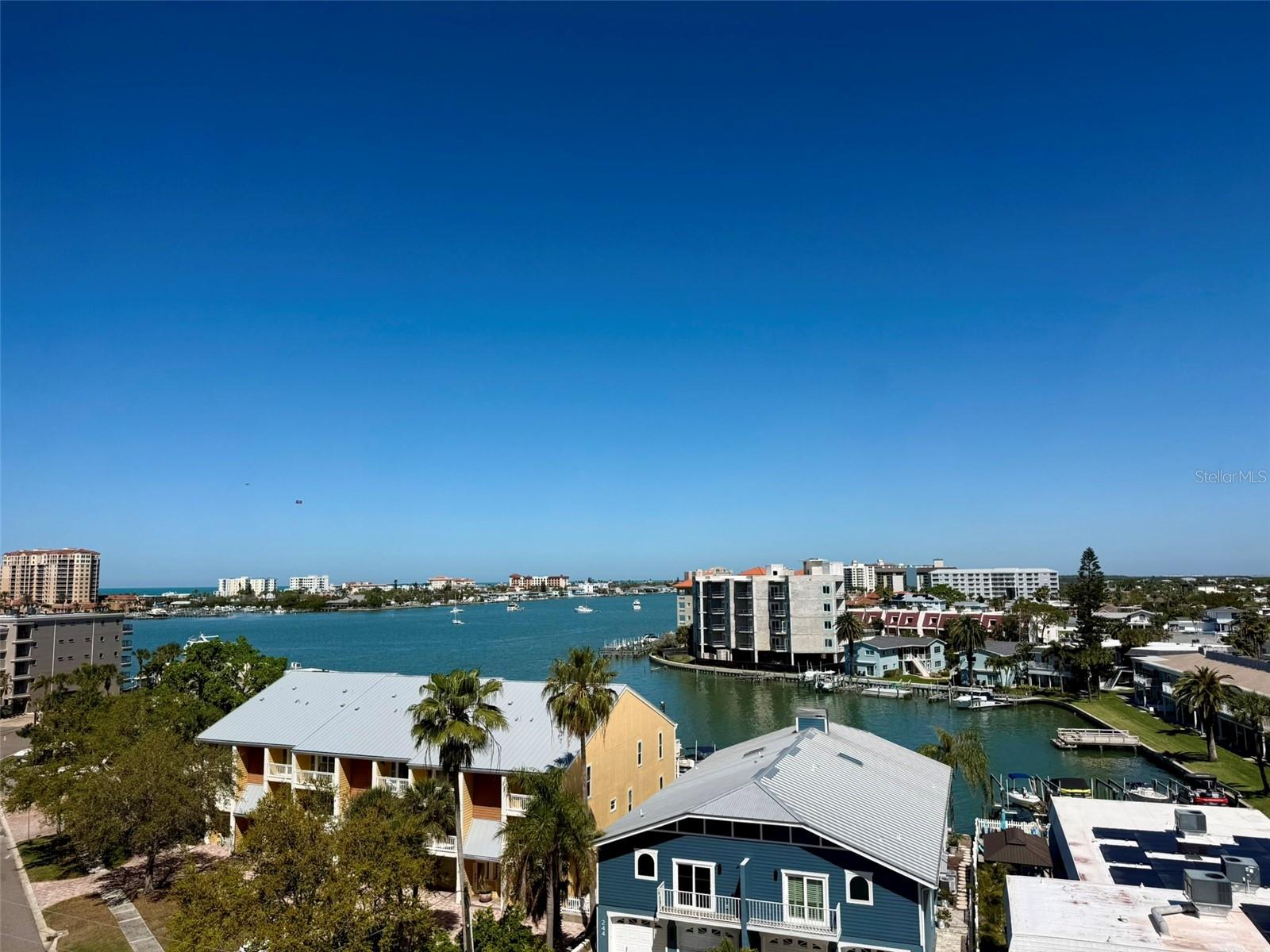 DOLPHIN COVE CLEARWATER - Residential