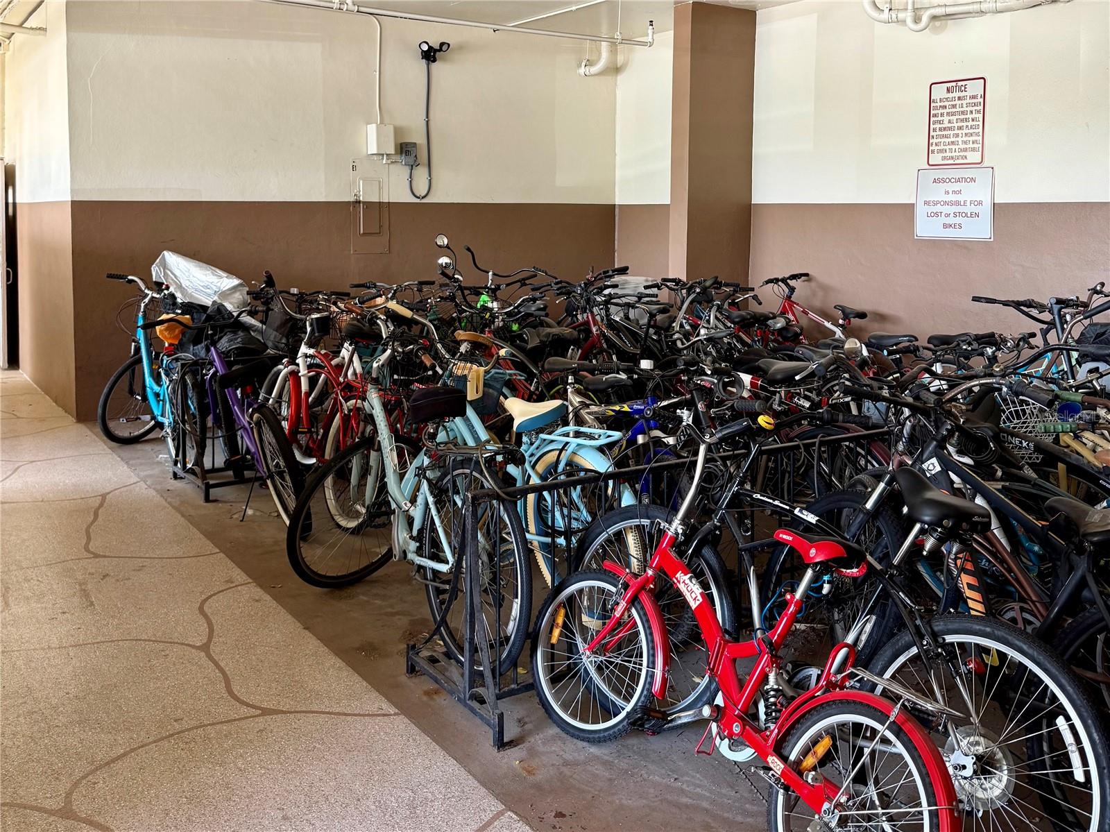 DOLPHIN COVE CLEARWATER - Residential