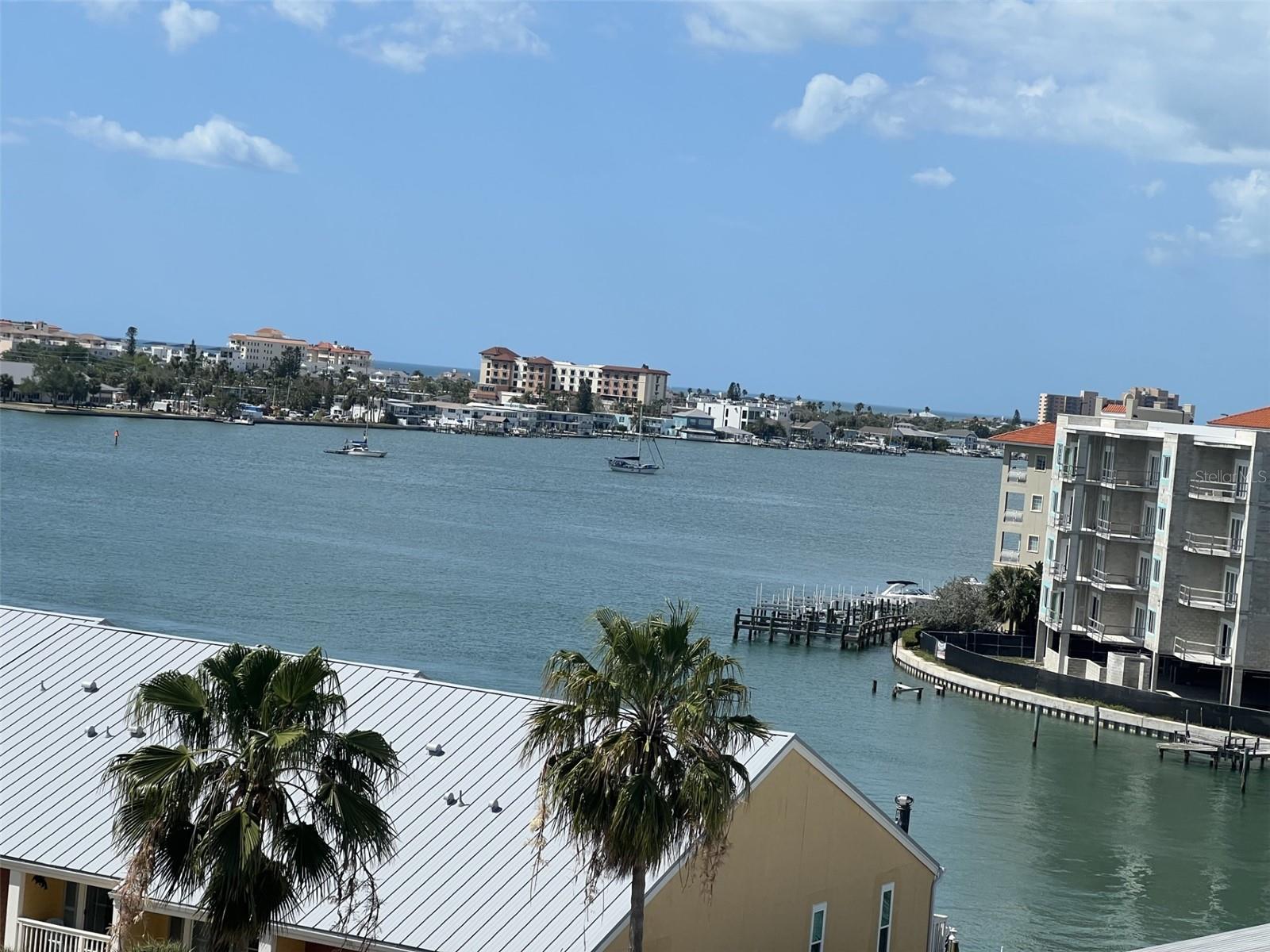 DOLPHIN COVE CLEARWATER - Residential