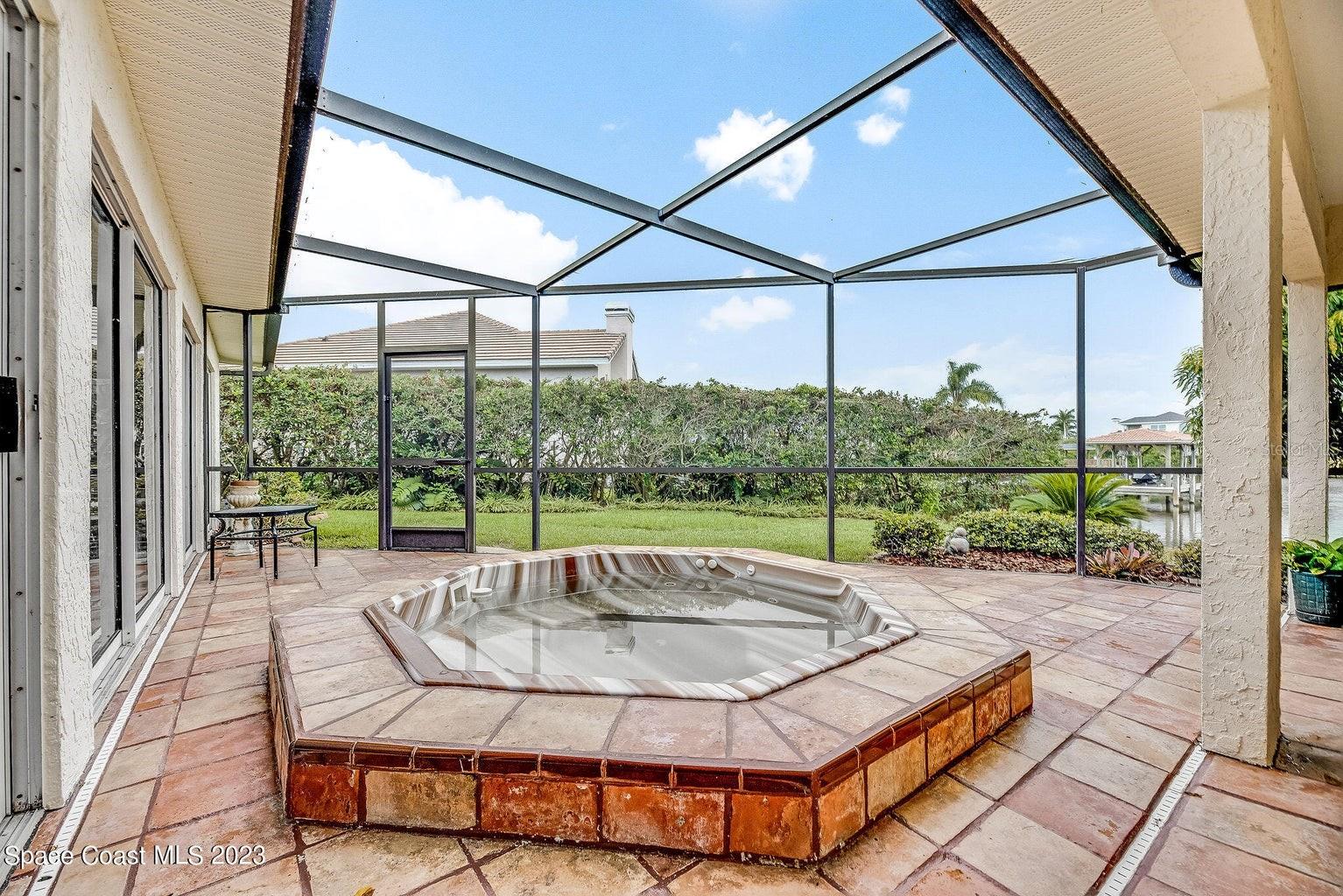 FOUNTAINS UNIT 02 - Residential