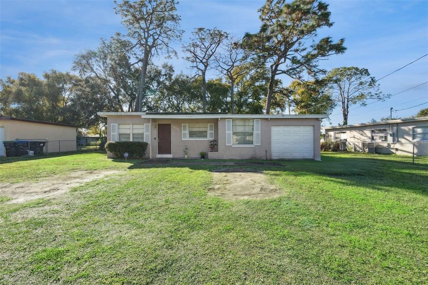 This charming and updated 3-bedroom, 2-bath home offers 1,122 square feet of inviting living space plus a flexible BONUS ROOM ideal for a den or home office. Inside, you’ll find updated cabinets, new floorboards, a new water heater, and fresh exterior paint. Step outside to an impressively LARGE BACKYARD, offering endless possibilities for entertaining, family gatherings, pets, or future outdoor enhancements. Located just minutes from Barnett Park, this home blends comfort, space, and convenience—along with the rare advantage of VERY LOW PROPERTY TAXES.