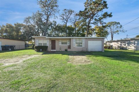 Photo of 4926 Deauville Drive, Orlando, FL 32808 (MLS # O6371666)