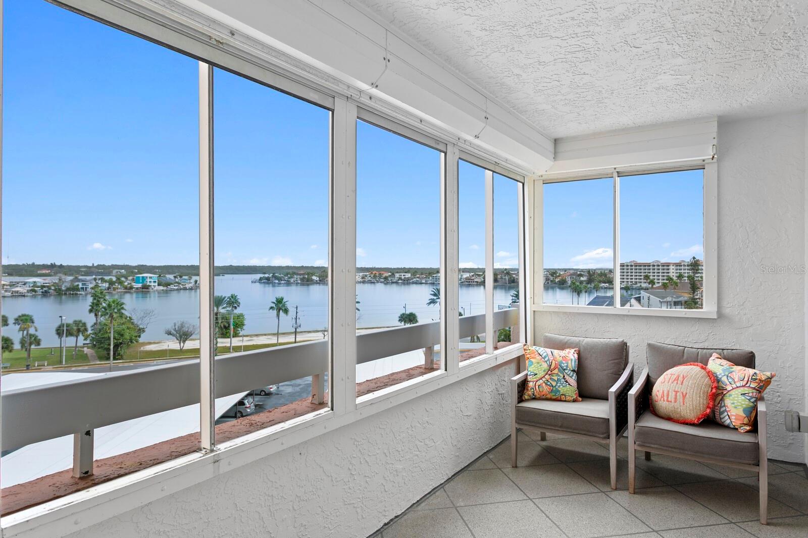 REDINGTON TOWERS 1 CONDO - Residential