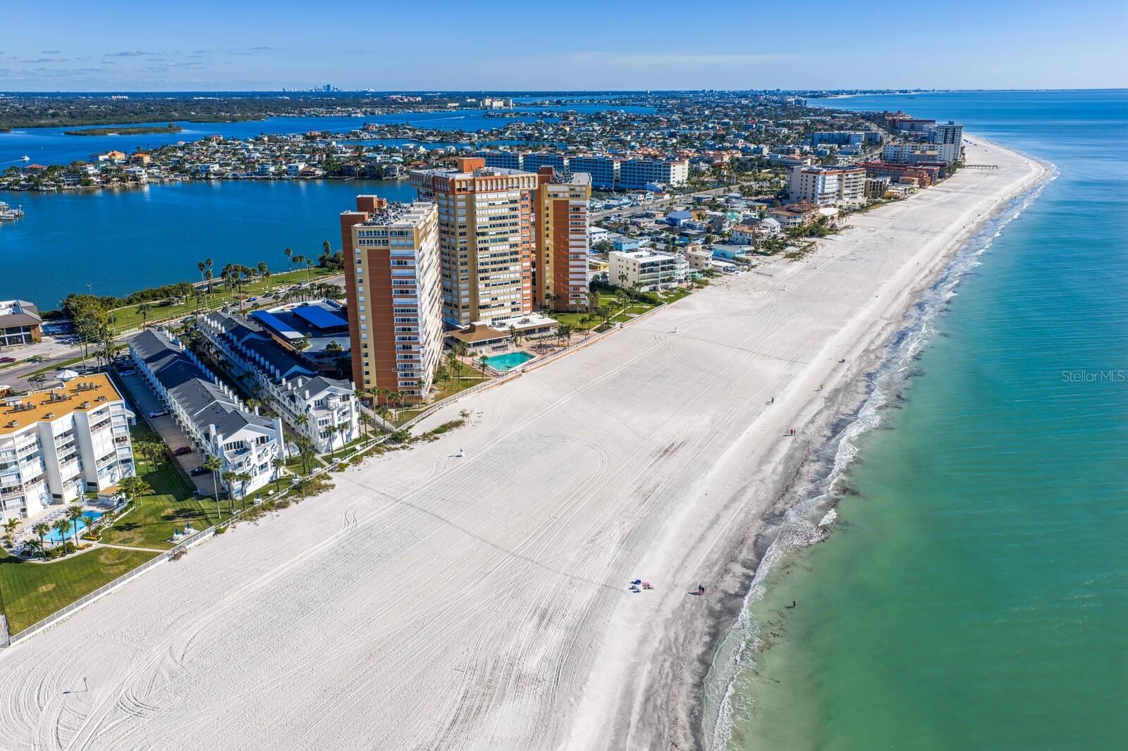 REDINGTON TOWERS 1 CONDO - Residential