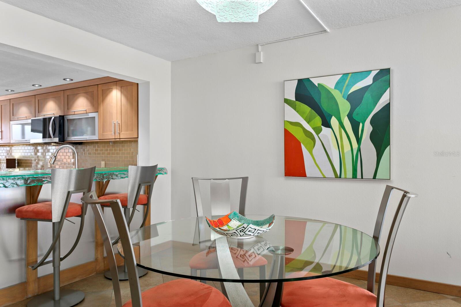 REDINGTON TOWERS 1 CONDO - Residential