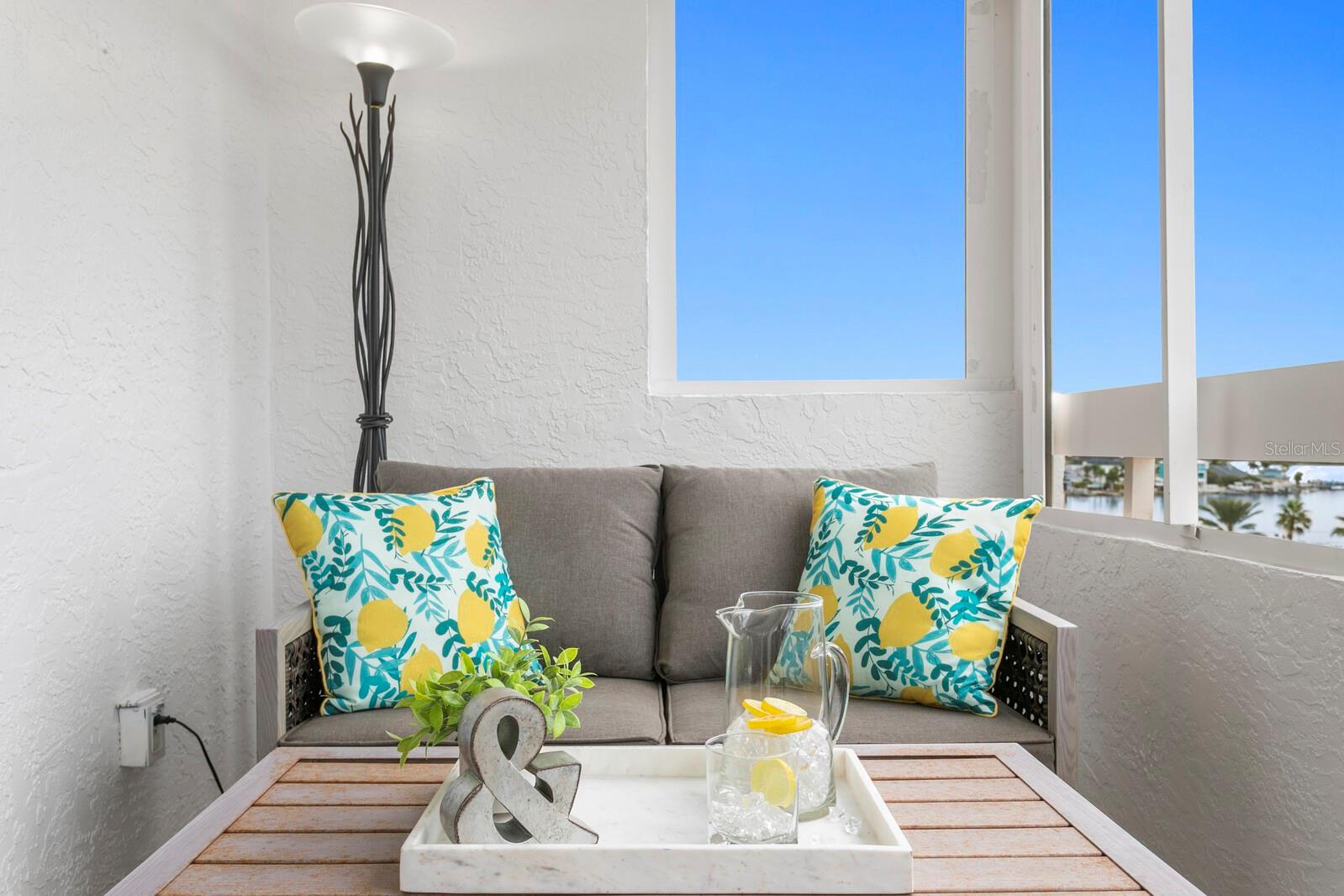 REDINGTON TOWERS 1 CONDO - Residential