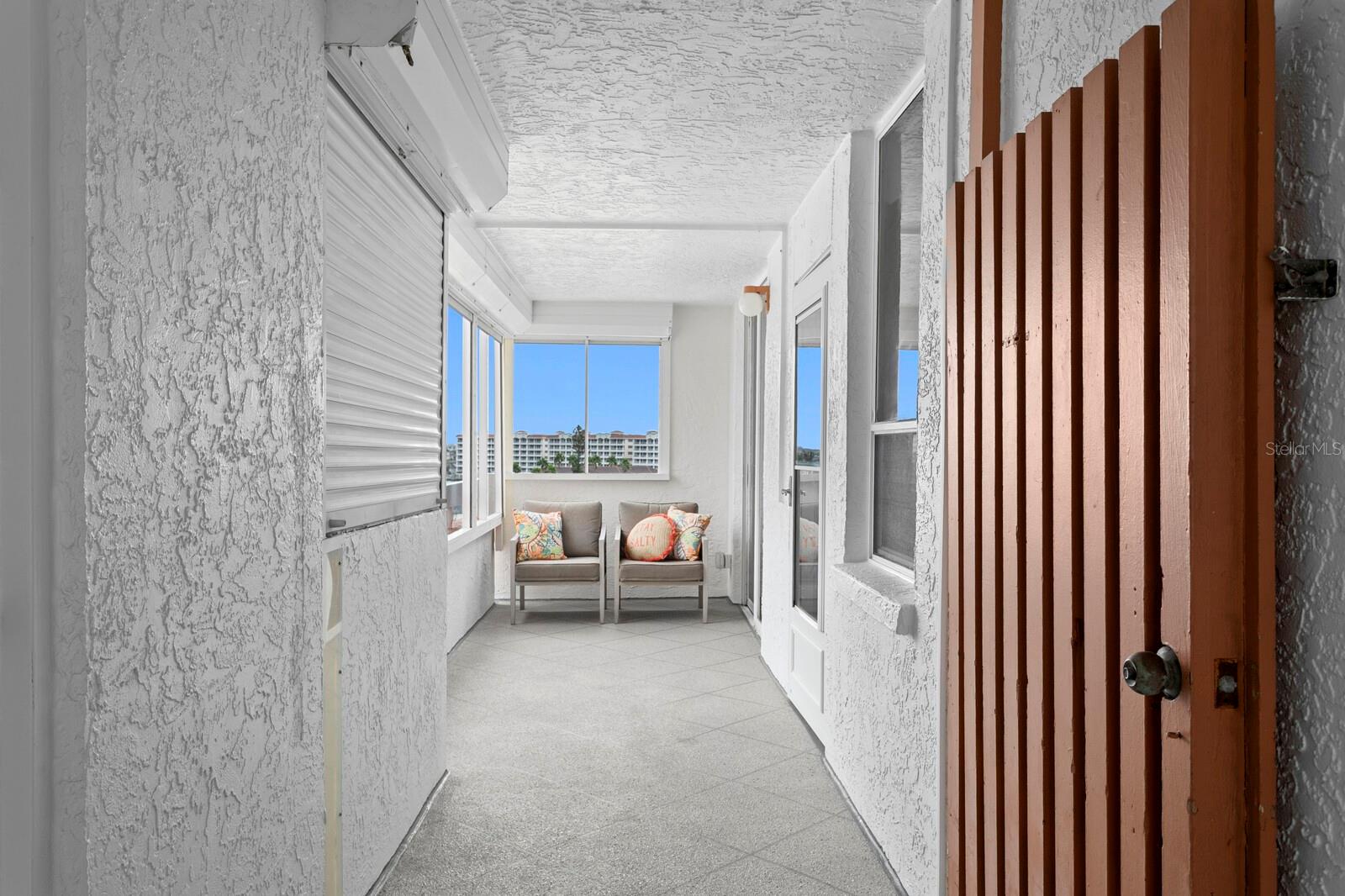 REDINGTON TOWERS 1 CONDO - Residential