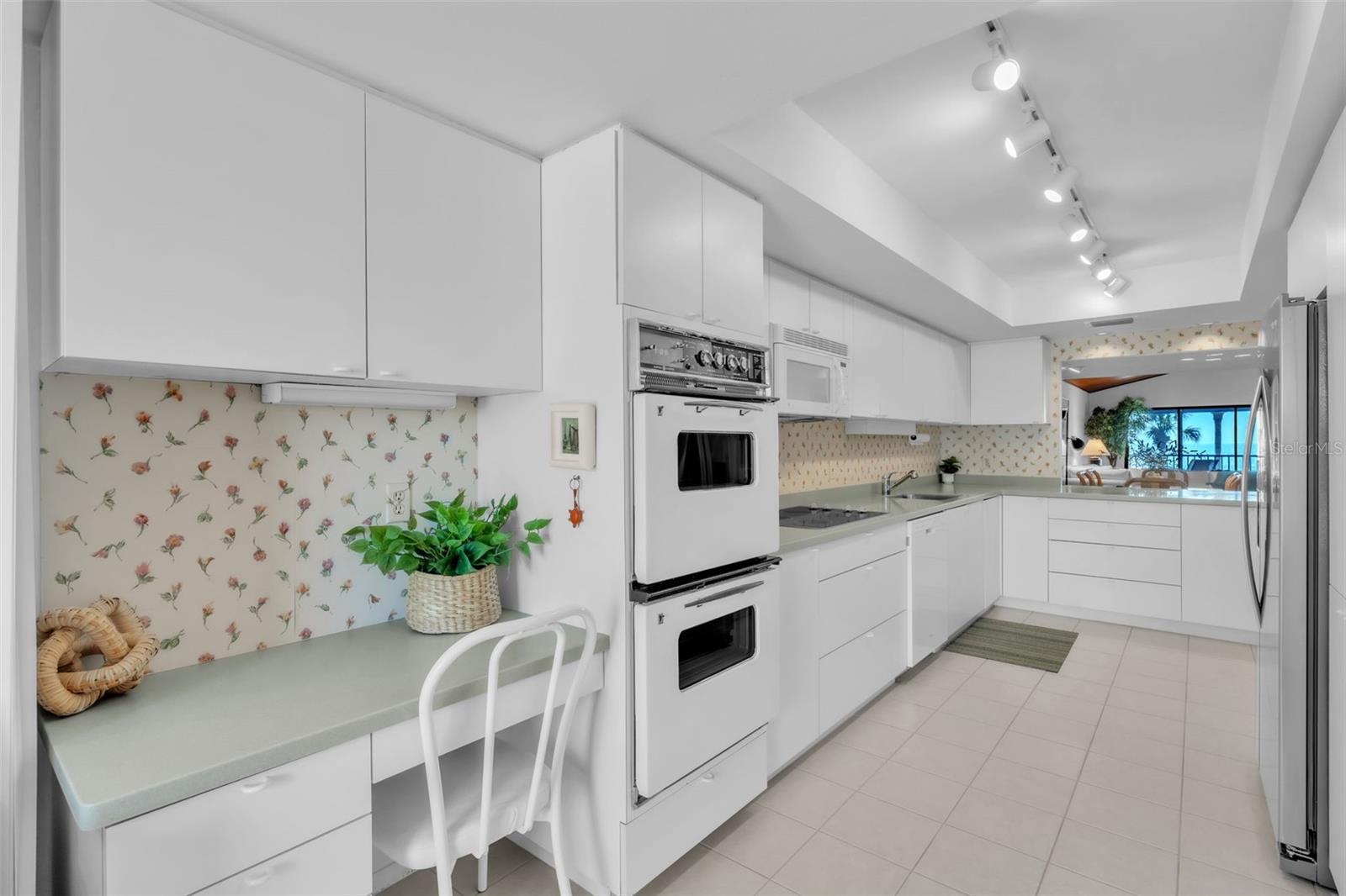 LONGBOAT SANDPIPERS - Residential