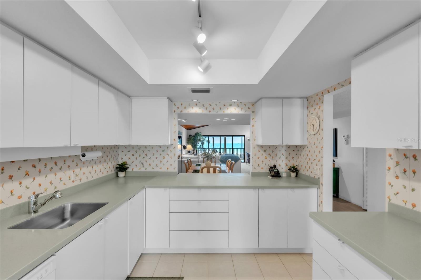 LONGBOAT SANDPIPERS - Residential