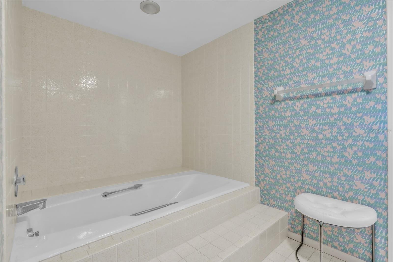 LONGBOAT SANDPIPERS - Residential