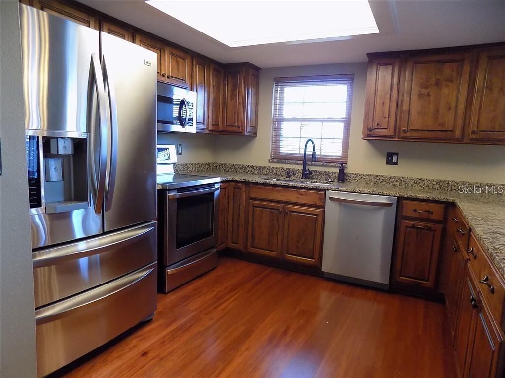 BAY POINTE CONDO - Residential