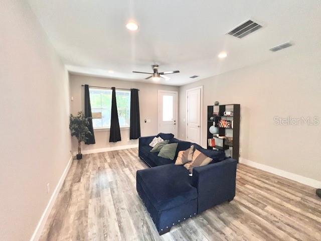 Photo of 907 Randall Street, Orlando, FL 32805 (MLS # O6414479)