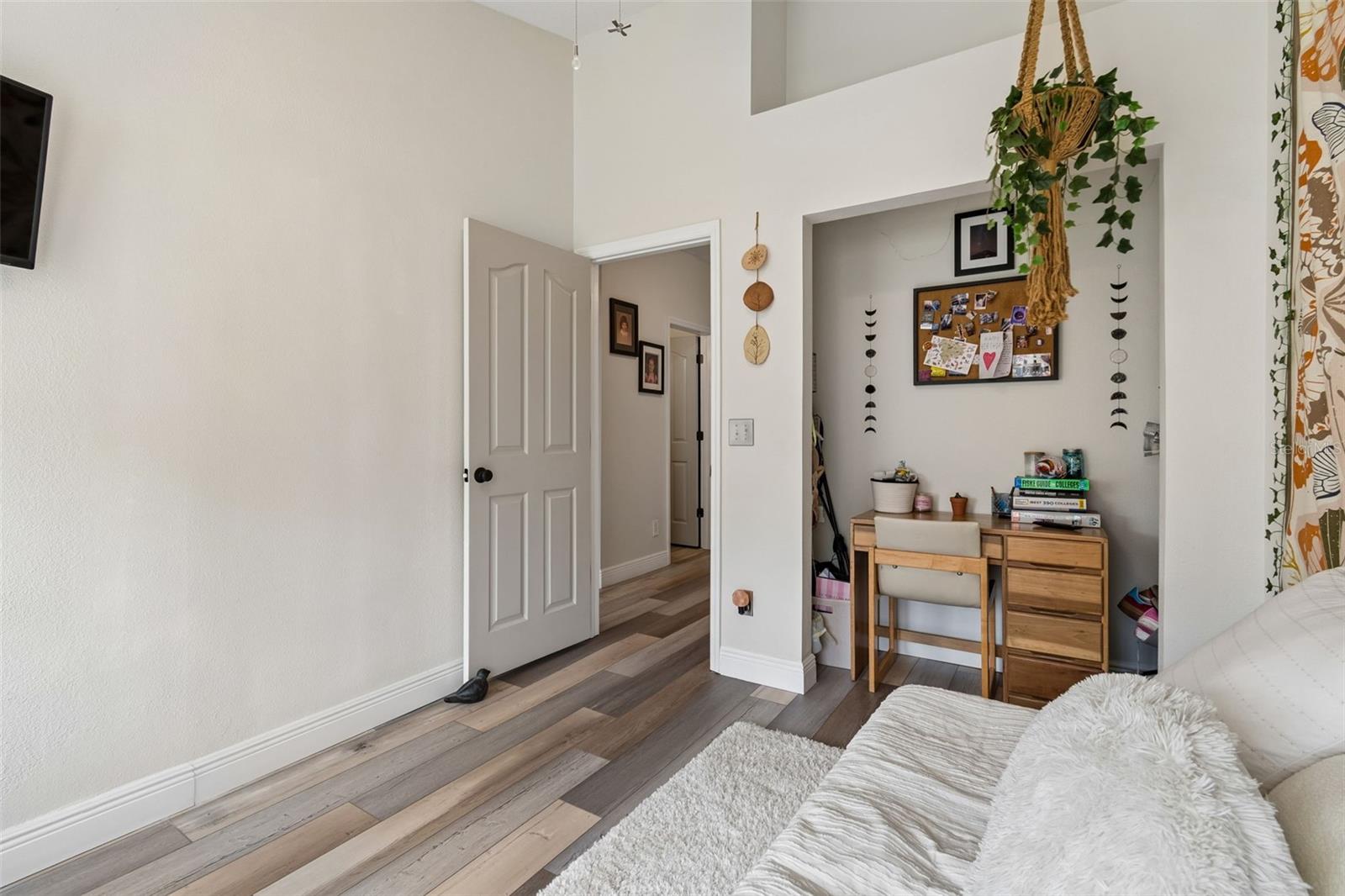 BAYSHORE POINTE TOWNHOMES - Residential