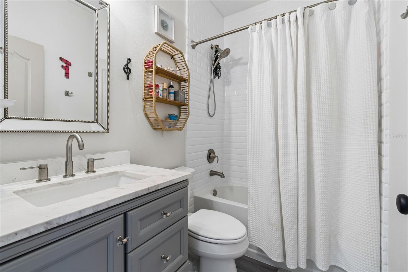 BAYSHORE POINTE TOWNHOMES - Residential