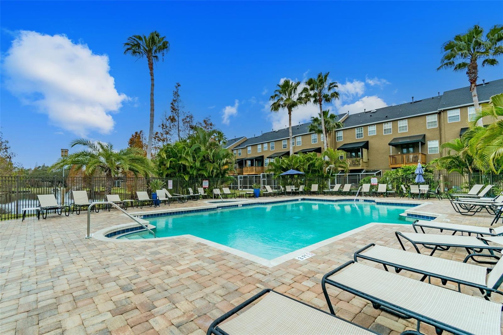 BAYSHORE POINTE TOWNHOMES - Residential