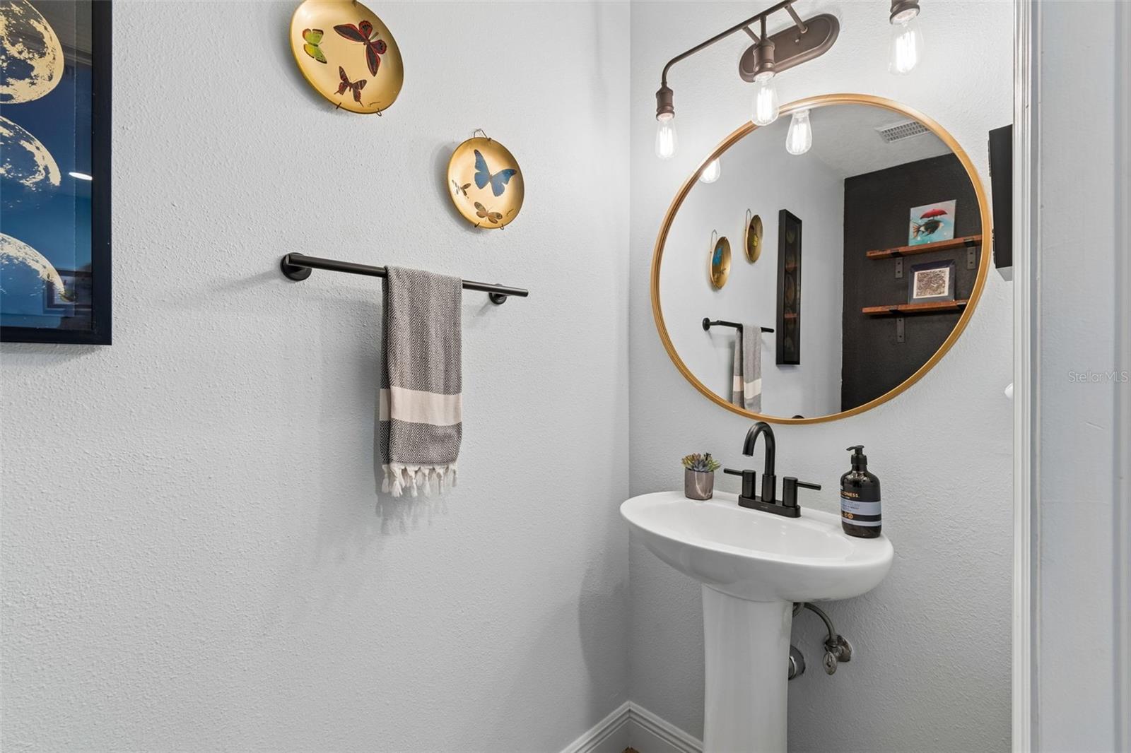 BAYSHORE POINTE TOWNHOMES - Residential