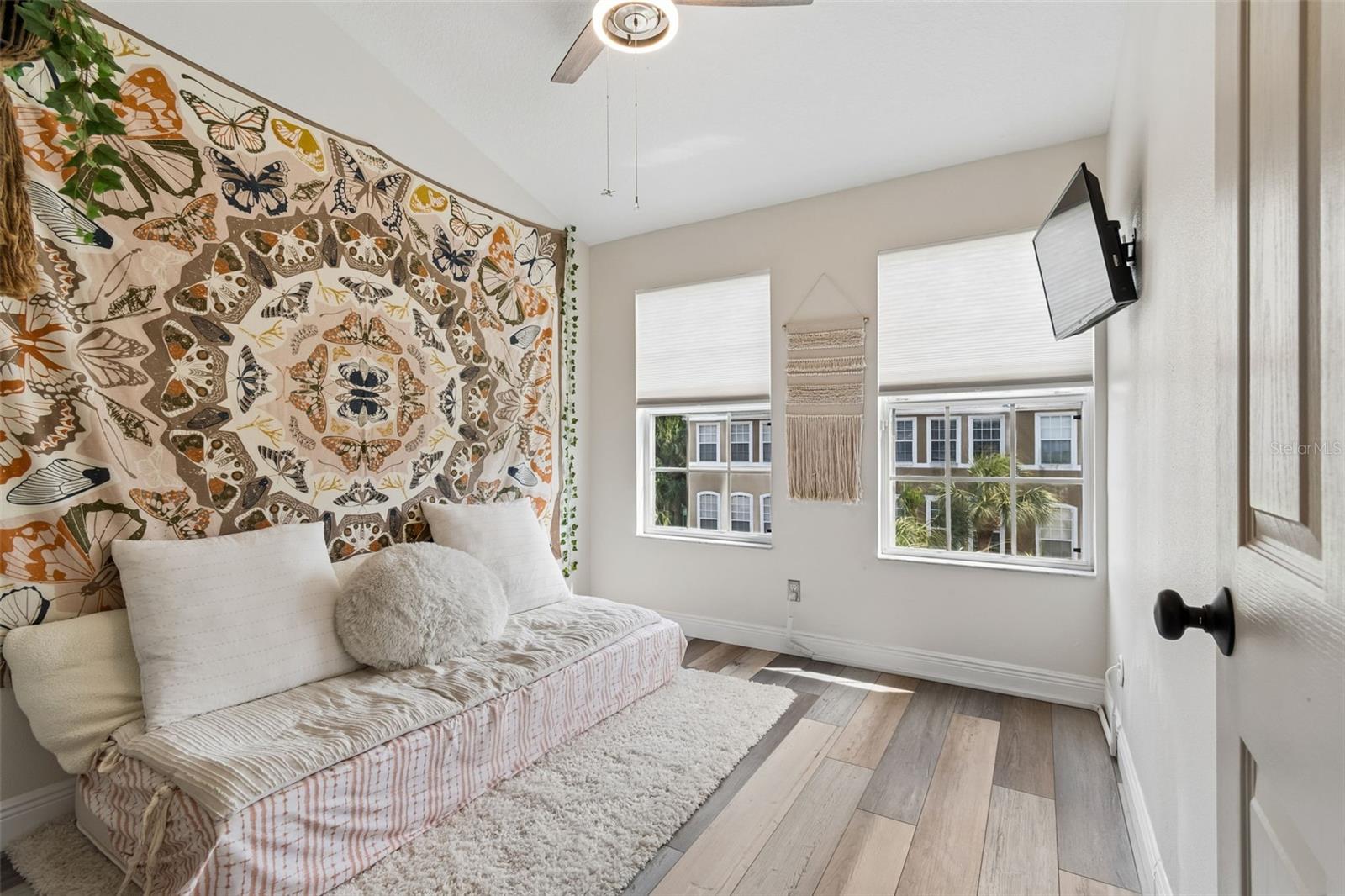 BAYSHORE POINTE TOWNHOMES - Residential