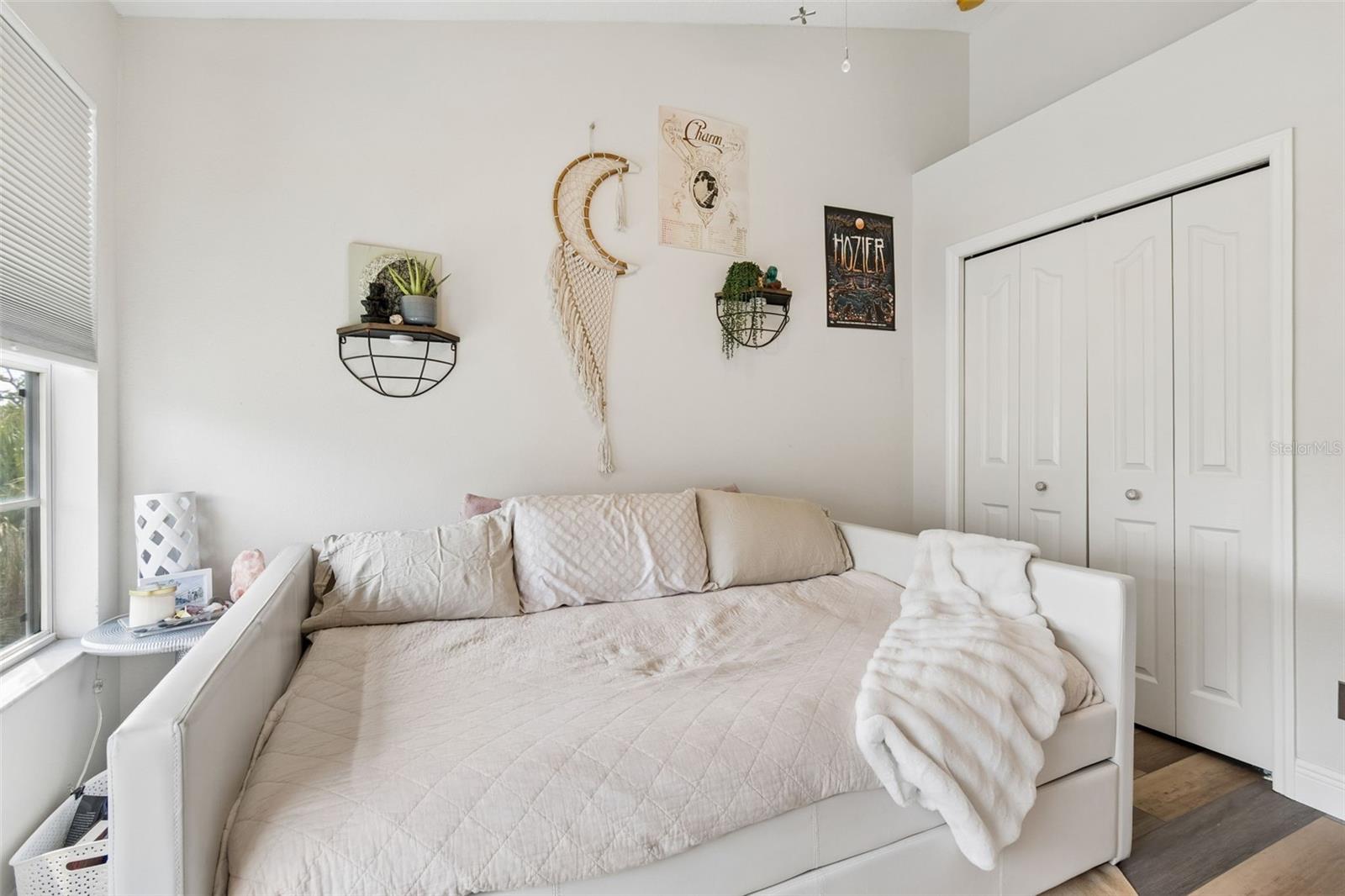 BAYSHORE POINTE TOWNHOMES - Residential