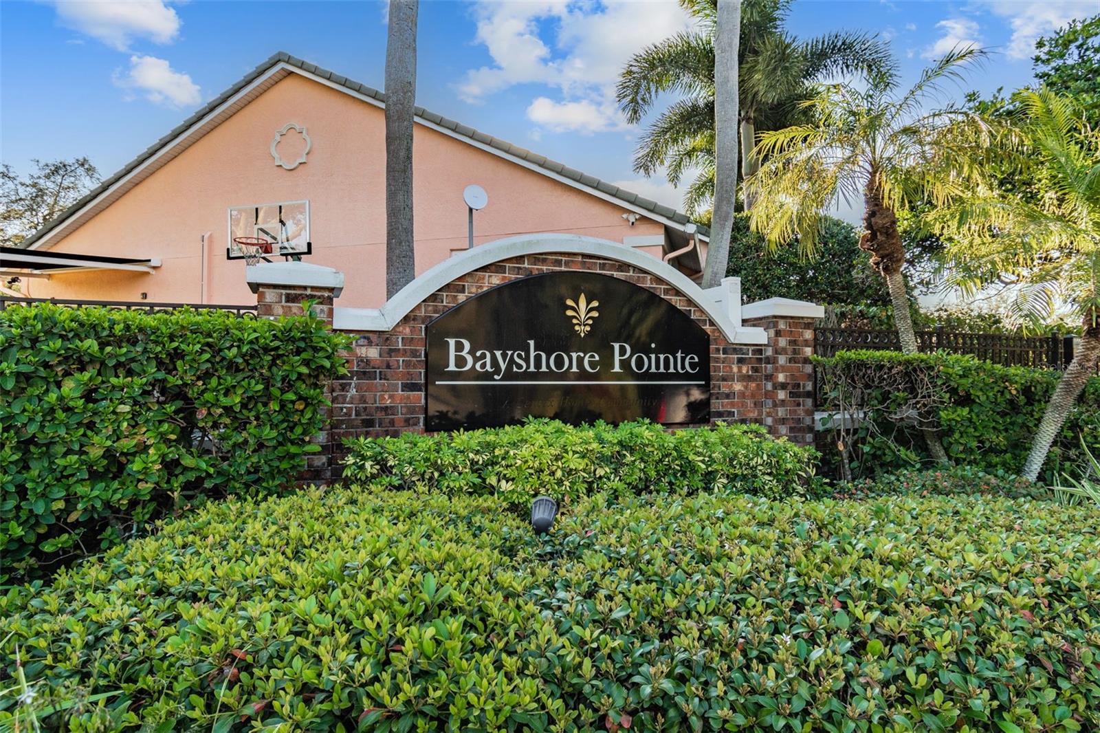 BAYSHORE POINTE TOWNHOMES - Residential
