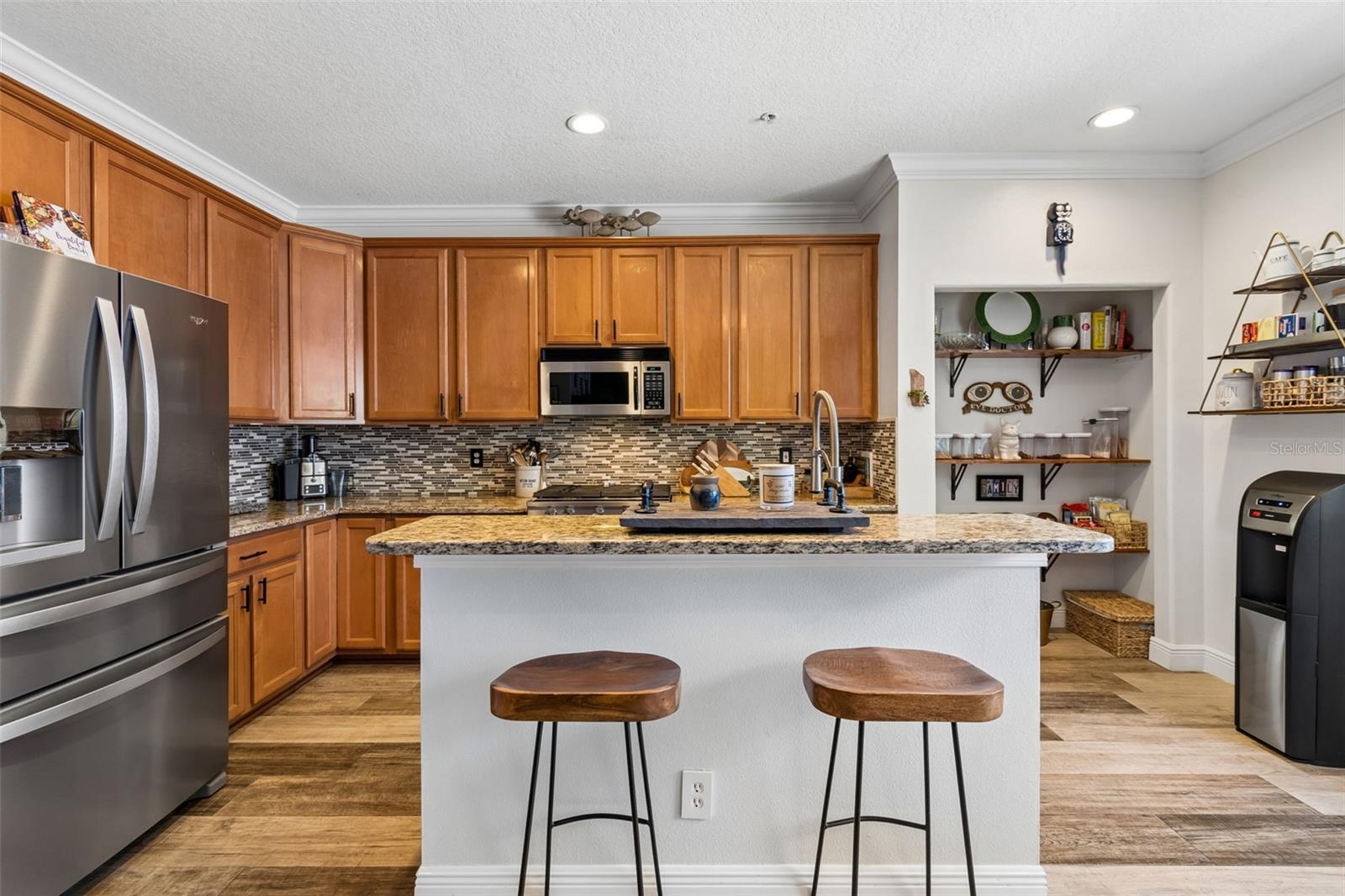 BAYSHORE POINTE TOWNHOMES - Residential