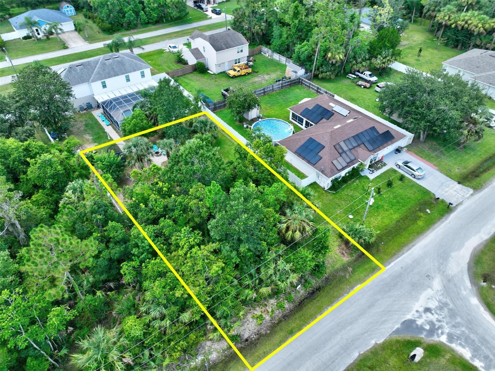 PALM COAST, SEMINOLE WOODS. IDEAL LOCATION TO BUILD YOUR NEW HOME. A FULL 1/4 ACRE WITH NO HOA AND NO CDD. THIS LOT IS CLOSE TO SCHOOLS, SHOPPING, RESTAURANTS AND OF COURSE JUST MINUTES TO THE BEACH. THIS LOCATION IS ALSO FULL OF WILDLIFE THAT IS SURE TO MAKE YOU SMILE. THIS LOT IS CURRENTLY ADJOINED TO THE OWNERS HOME AND WILL BE SEPERATED AT CLOSING.
DON'T WAIT LOCATIONS LIKE THIS ARE GETTING HARDER AND HARDER TO FIND. GIVE ME OR YOUR REALTOR A CALL TODAY!