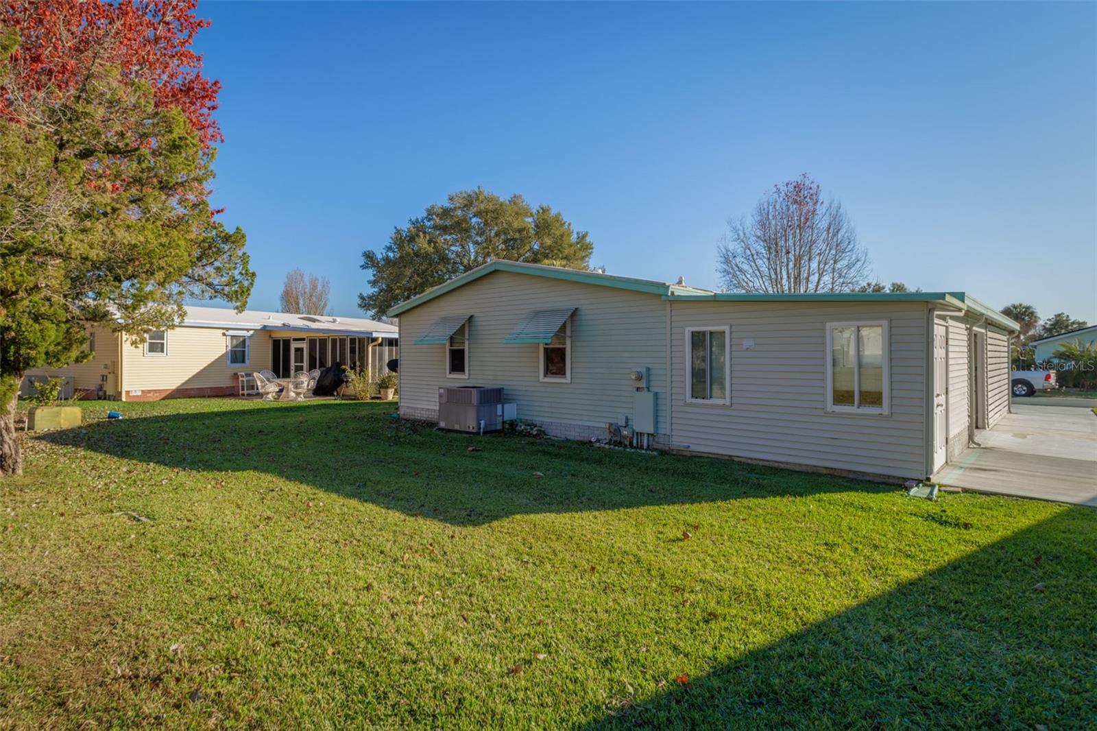 LADY LAKE ORANGE BLOSSOM GARDENS - Residential