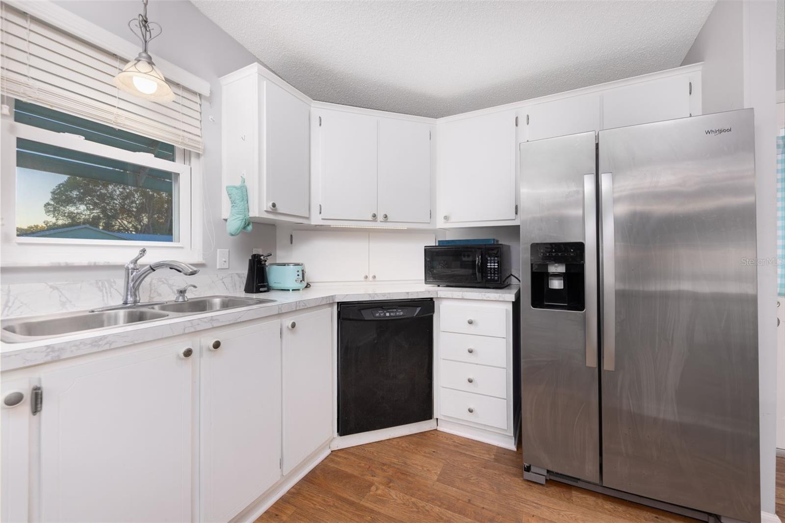 605 RAINBOW BOULEVARD