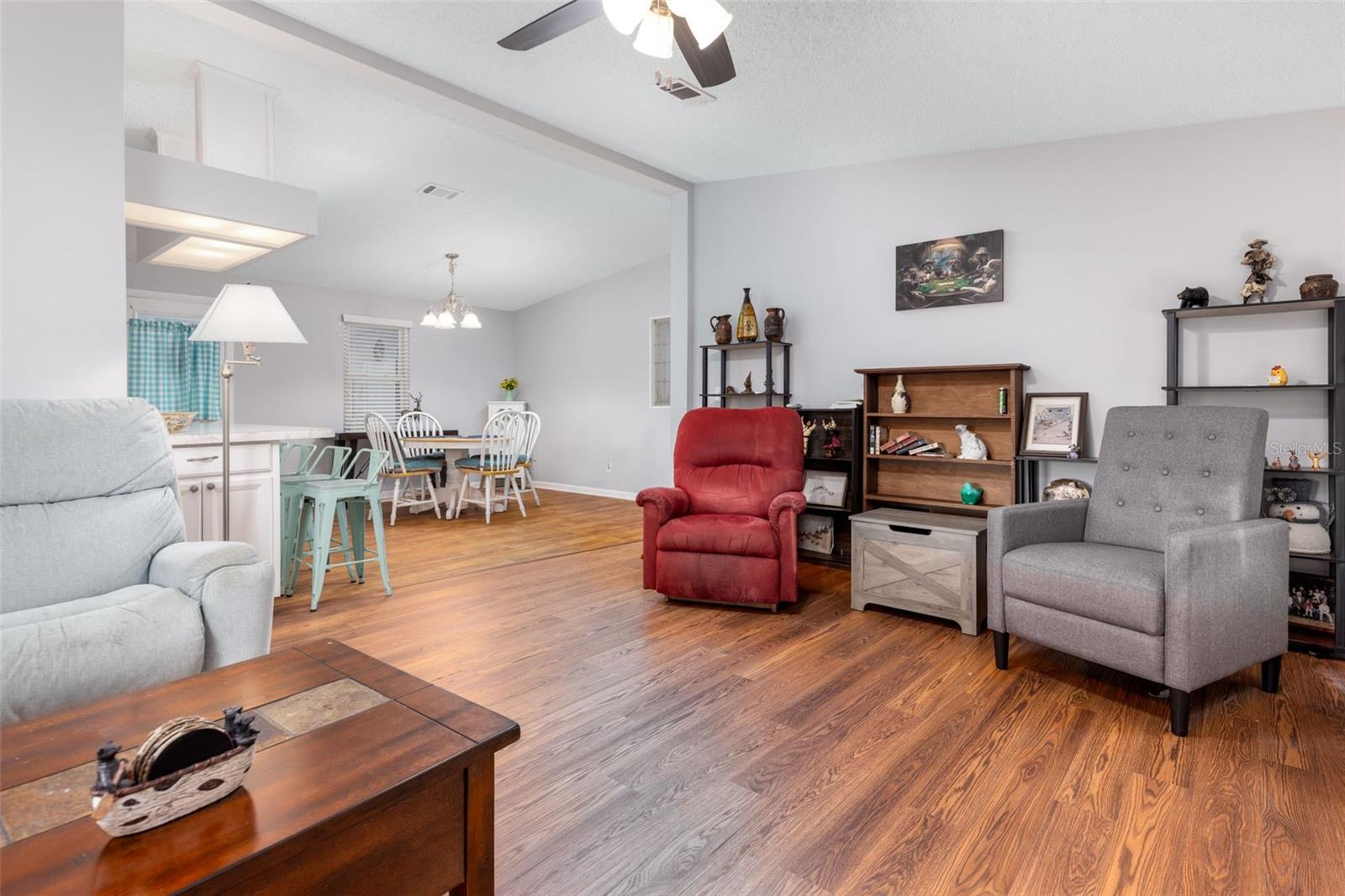 LADY LAKE ORANGE BLOSSOM GARDENS - Residential