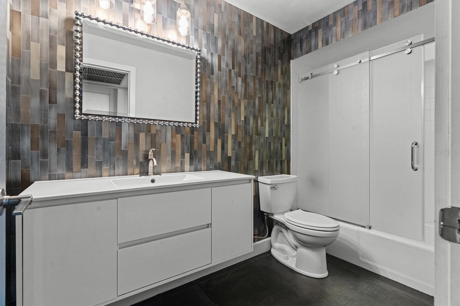 SPRINGS GLENWOOD VILLAGE SEC 1 REV THE - Residential