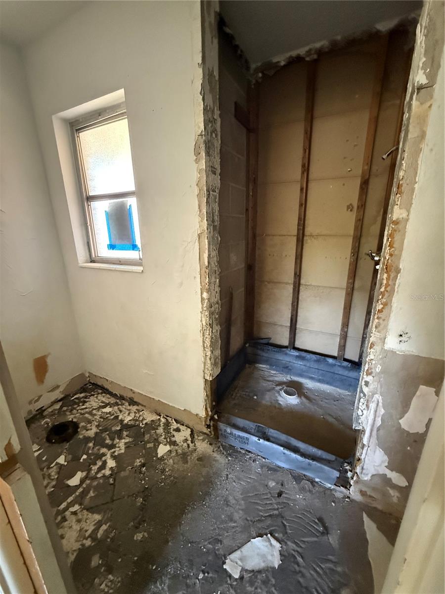 FORT KING ACRES - Residential