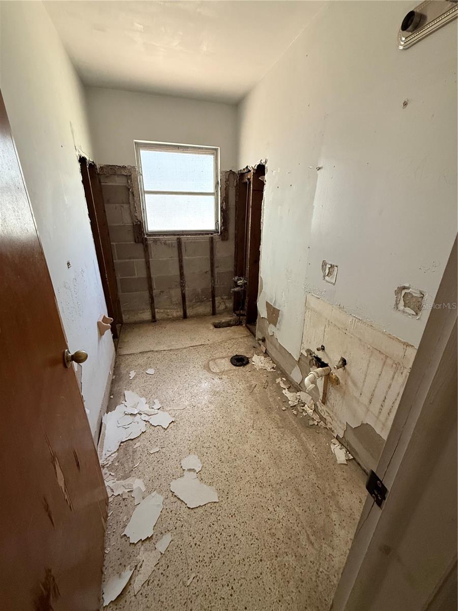 FORT KING ACRES - Residential