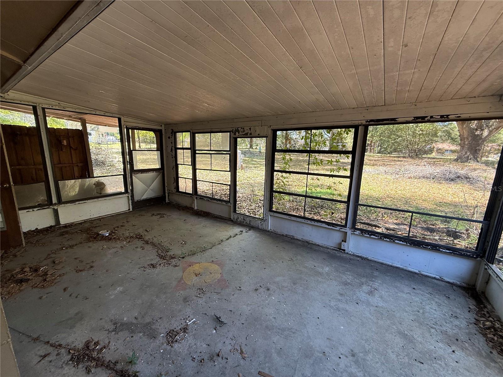 FORT KING ACRES - Residential