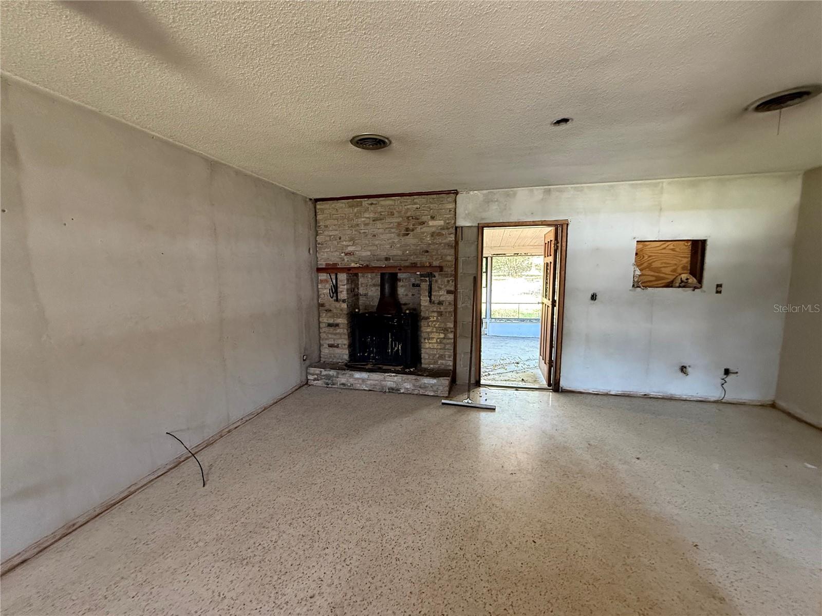 FORT KING ACRES - Residential