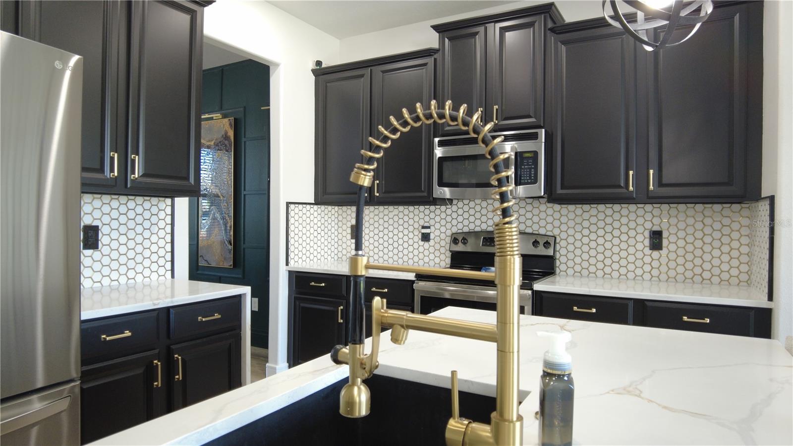 18314 ROSSENDALE COURT