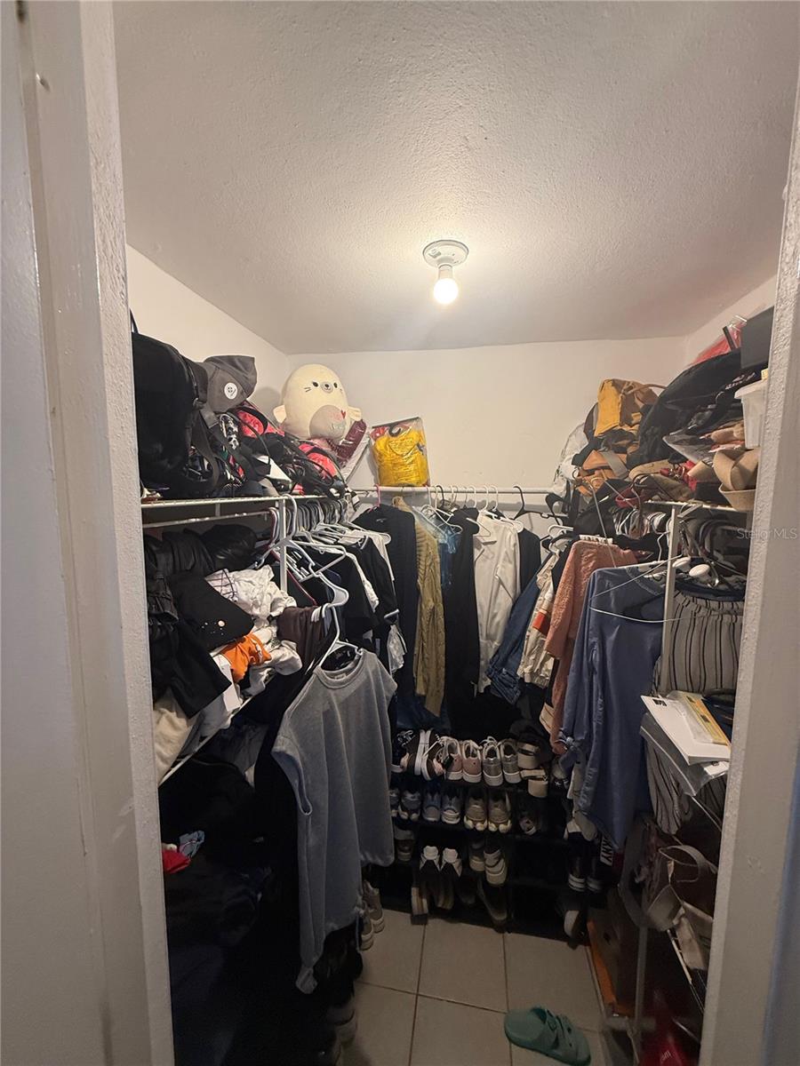 CONDOMINIO MONTESOL - Residential