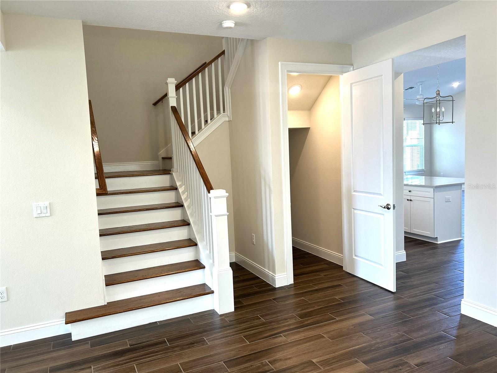 HORIZON ISLE - Residential Lease