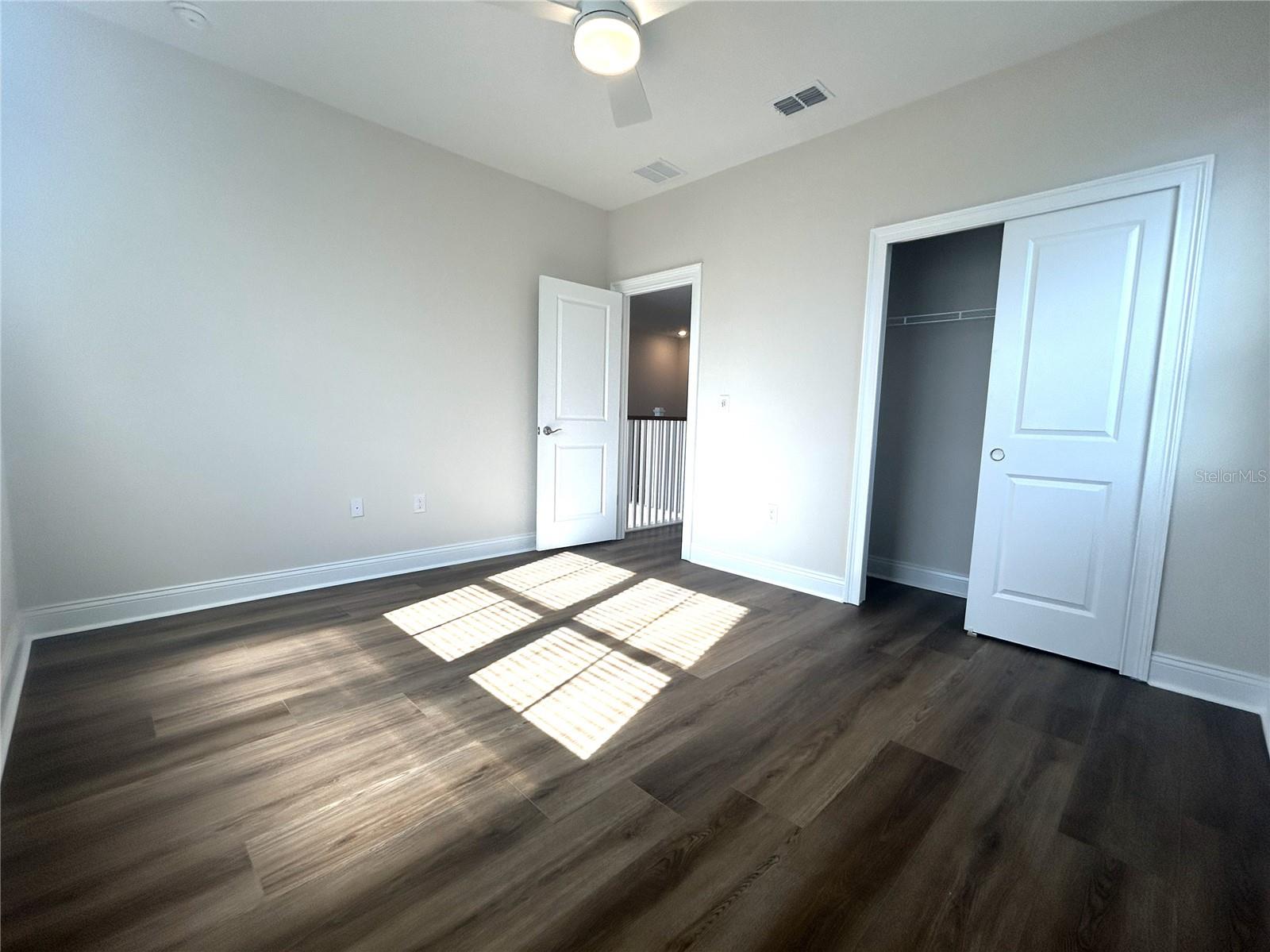 HORIZON ISLE - Residential Lease