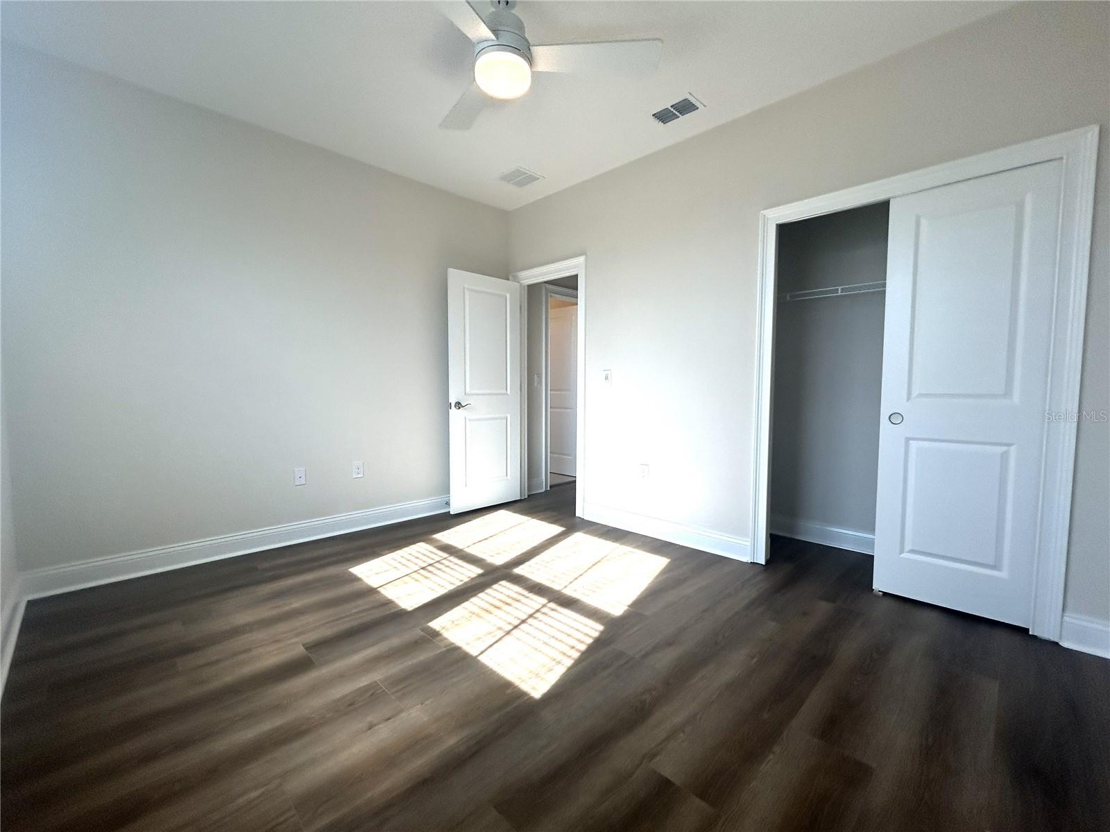 HORIZON ISLE - Residential Lease