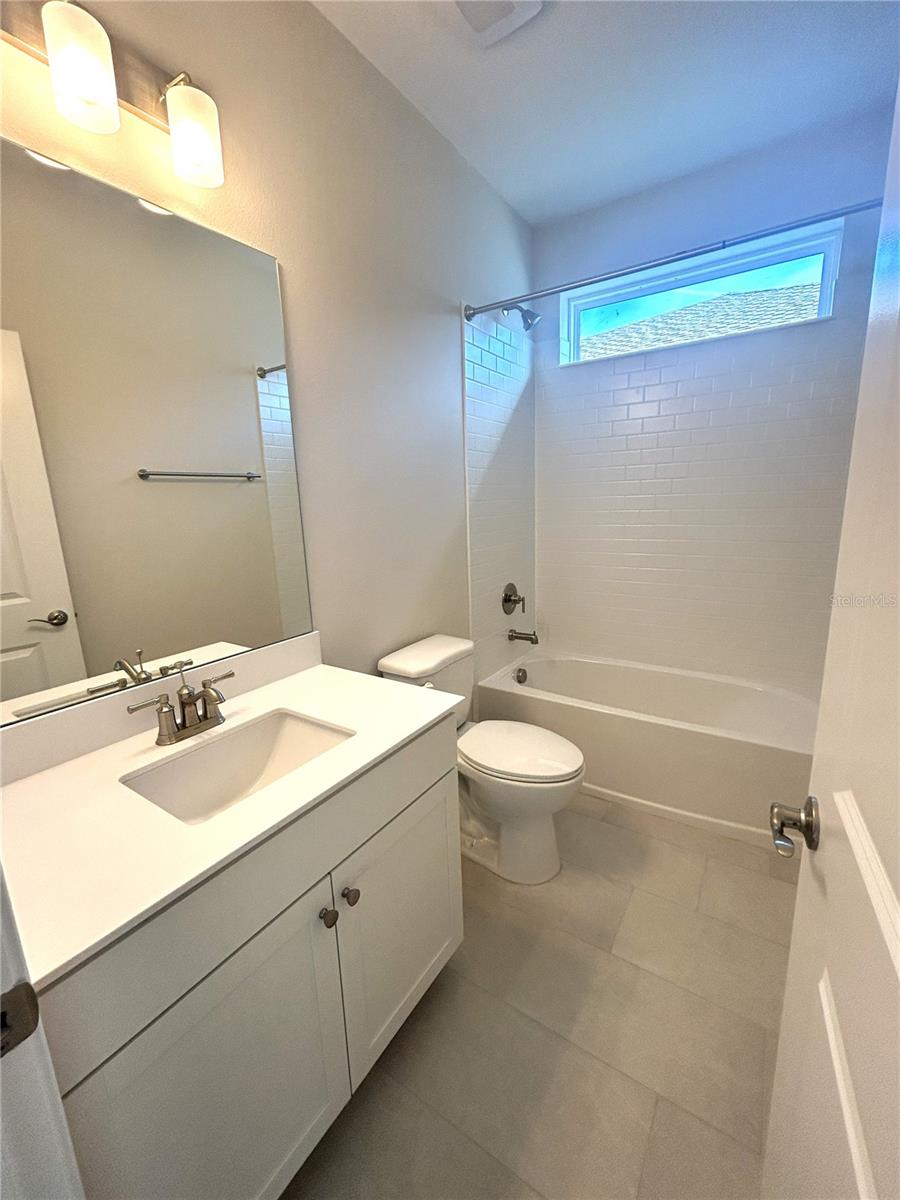 HORIZON ISLE - Residential Lease