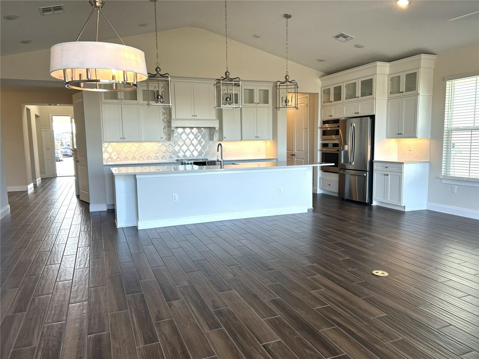 HORIZON ISLE - Residential Lease