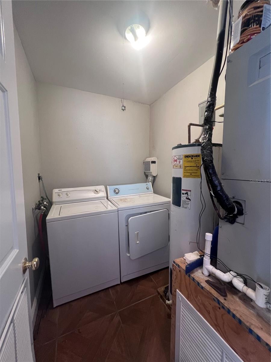 EUSTIS - Residential Lease
