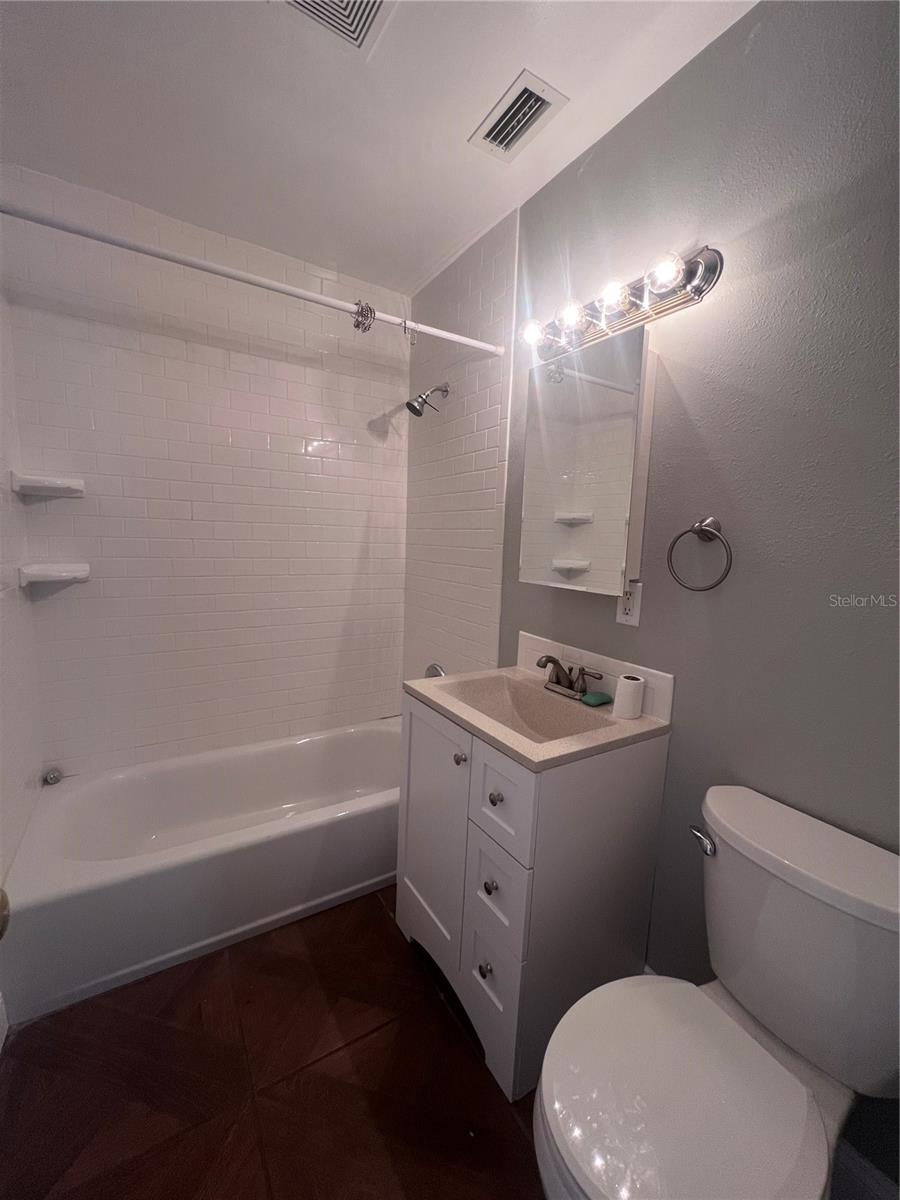 EUSTIS - Residential Lease
