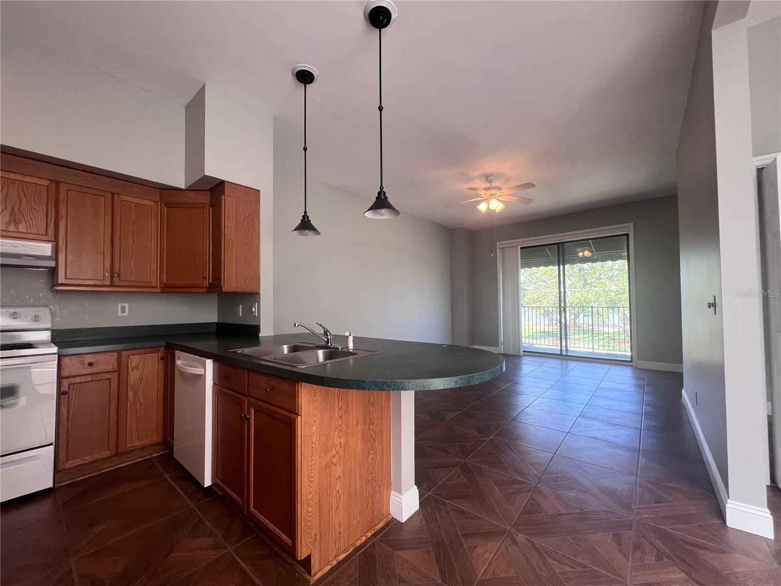 EUSTIS - Residential Lease